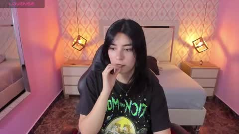 CHRISTY  online show from 10/08/25, 07:22