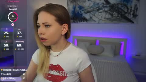 Snapshot of christysummeers chatting on 04/09/26, 02:11 christysummeers online show from 04/09/26, 02:11