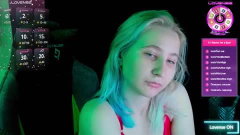 Snapshot of christyw3b chatting on 11/09/25, 04:27 christyw3b online show from 11/09/25, 04:27