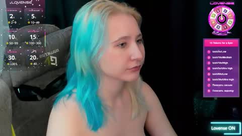 Snapshot of christyw3b chatting on 11/10/25, 07:02 christyw3b online show from 11/10/25, 07:02