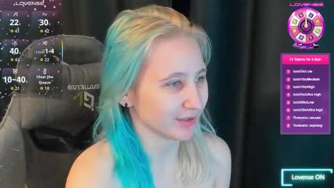 Snapshot of christyw3b chatting on 11/16/25, 05:46 christyw3b online show from 11/16/25, 05:46