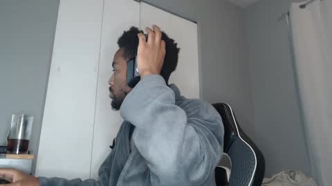 ChrisVacherx online show from 12/16/24, 05:59