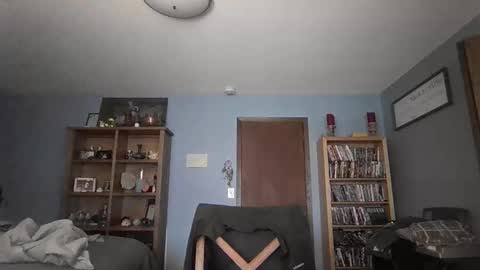 chrisw8121 online show from 11/20/25, 08:52