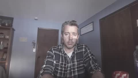 chrisw8121 online show from 03/18/26, 11:19