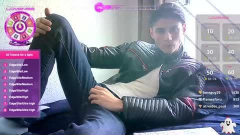 Snapshot of chrixtopherobin chatting on 12/22/24, 08:36 Chrixtopherobin online show from 12/22/24, 08:36