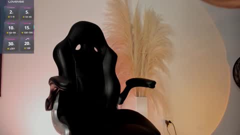 Snapshot of chrizmacgregor chatting on 10/07/25, 11:46 chrizmacgregor online show from 10/07/25, 11:46