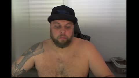 Snapshot of chrizz80 chatting on 02/07/25, 10:29 Chrizz online show from 02/07/25, 10:29