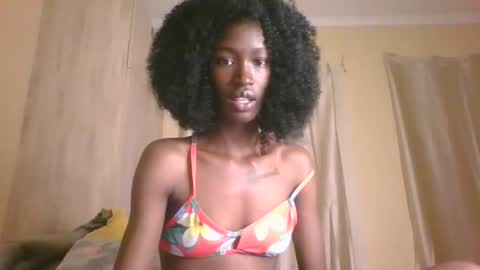 Snapshot of chroe22 chatting on 04/12/26, 09:42 chroe22 online show from 04/12/26, 09:42