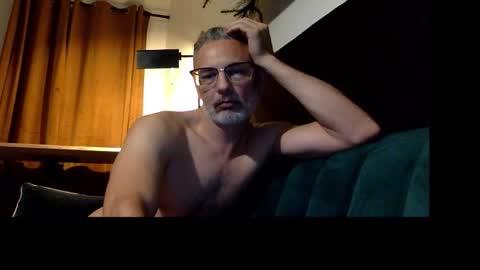 Chrome89 online show from 11/12/25, 06:03