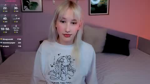 Snapshot of chrome_heartz chatting on 03/29/26, 02:28 EvaBlonde TayaBrunette EliieBlack hair online show from 03/29/26, 02:28