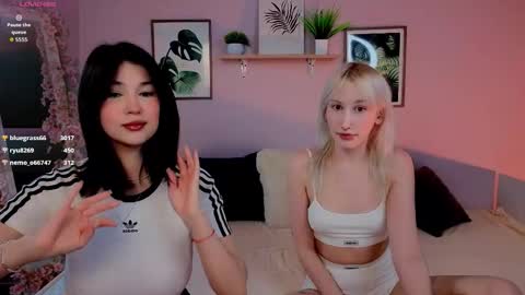 Snapshot of chrome_heartz chatting on 03/31/26, 02:28 EvaBlonde TayaBrunette EliieBlack hair online show from 03/31/26, 02:28