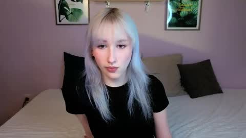 Snapshot of chrome_heartz chatting on 04/11/26, 02:21 EvaBlonde TayaBrunette EliieBlack hair online show from 04/11/26, 02:21