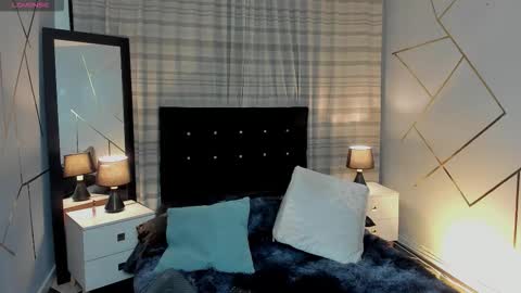 Snapshot of chrristopher77 chatting on 10/15/25, 04:23 chrristopher77 online show from 10/15/25, 04:23