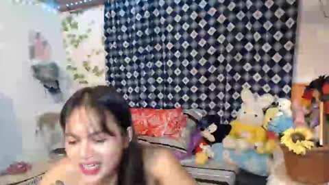 Snapshot of chrysadel chatting on 01/13/25, 10:03 Ur Suraya22 online show from 01/13/25, 10:03