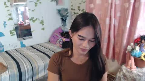 Snapshot of chrysadel chatting on 02/20/25, 04:25 Ur Suraya22 online show from 02/20/25, 04:25