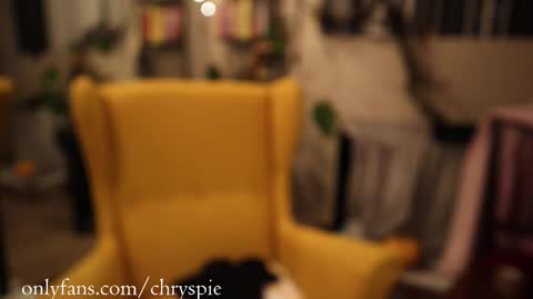 Snapshot of chrysanthulu chatting on 11/13/25, 06:56 Chrys online show from 11/13/25, 06:56