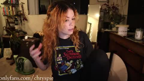 Snapshot of chrysanthulu chatting on 04/24/26, 05:32 Chrys online show from 04/24/26, 05:32