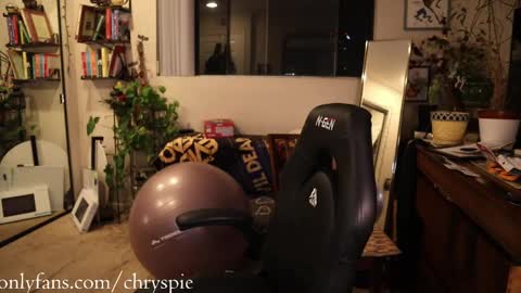 Chrys online show from 05/23/26, 05:34