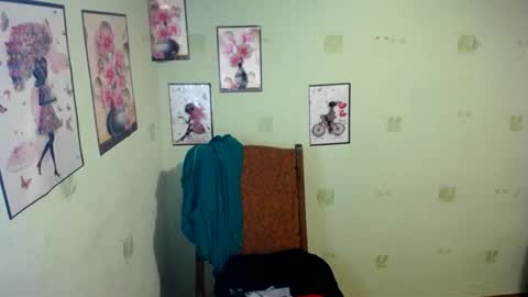 Diana online show from 01/11/25, 06:14