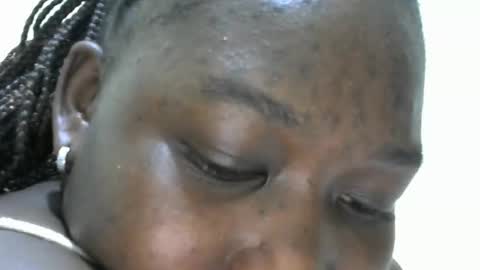 DivaDee online show from 12/21/25, 05:53