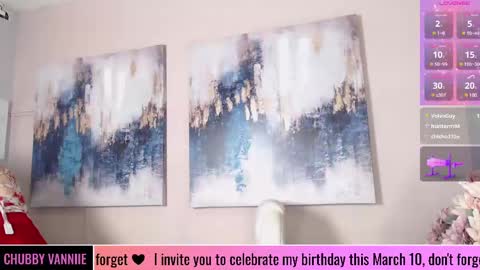 Snapshot of chubby_vaniie_ chatting on 03/04/25, 12:18 Vanesa online show from 03/04/25, 12:18