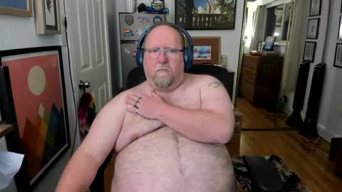 Snapshot of chubbybaybear chatting on 03/02/25, 02:51 Chubby online show from 03/02/25, 02:51