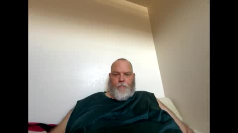 chubbyluvr42 online show from 09/10/25, 04:40