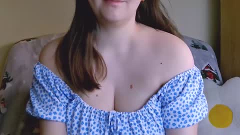 Snapshot of chubbymaia chatting on 01/02/25, 12:46 Maia online show from 01/02/25, 12:46