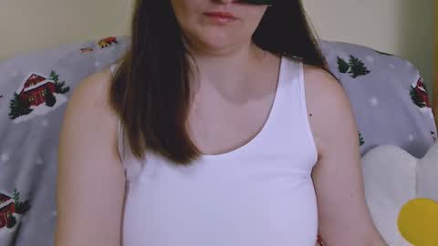 Snapshot of chubbymaia chatting on 01/13/25, 02:42 Maia online show from 01/13/25, 02:42