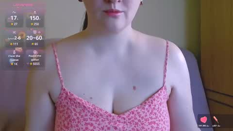 Snapshot of chubbymaia chatting on 03/08/25, 09:06 Maia online show from 03/08/25, 09:06