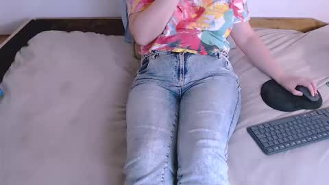 Snapshot of chubbymaia chatting on 12/03/25, 07:45 Maia online show from 12/03/25, 07:45