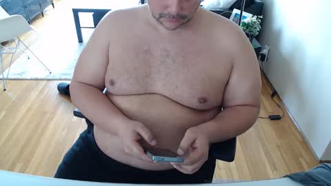 Snapshot of chubbyvix chatting on 03/23/26, 07:51 AstorYvr online show from 03/23/26, 07:51