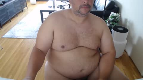 Snapshot of chubbyvix chatting on 06/08/26, 02:34 AstorYvr online show from 06/08/26, 02:34