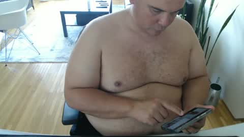 Snapshot of chubbyvix chatting on 07/15/26, 07:19 AstorYvr online show from 07/15/26, 07:19