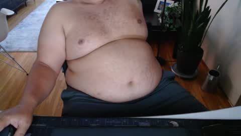 Snapshot of chubbyvix chatting on 07/24/26, 03:59 AstorYvr online show from 07/24/26, 03:59