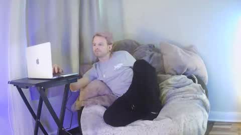 ChubsChadwell online show from 11/27/25, 01:24