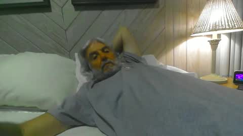 chuck354139 online show from 12/25/24, 05:37