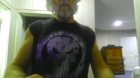 chuck354139 online show from 12/31/24, 01:04