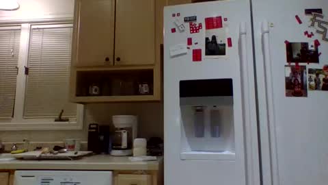 chuck354139 online show from 09/19/25, 06:04