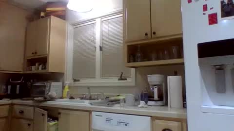 chuck354139 online show from 10/03/25, 02:19