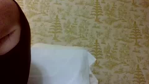 chuck354139 online show from 10/28/25, 02:59