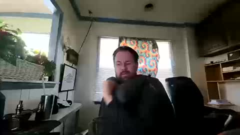 chuck7891 online show from 10/16/25, 07:59