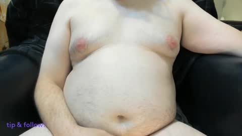 Snapshot of chumpty chatting on 02/16/25, 04:42 Chumpty online show from 02/16/25, 04:42