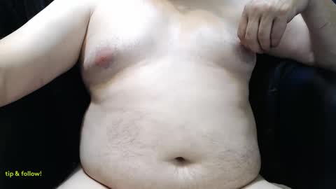 Snapshot of chumpty chatting on 09/17/25, 03:08 Chumpty online show from 09/17/25, 03:08