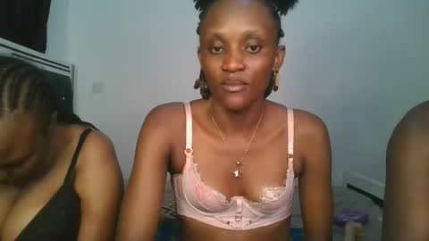 chyna_baibe online show from 10/25/25, 06:35