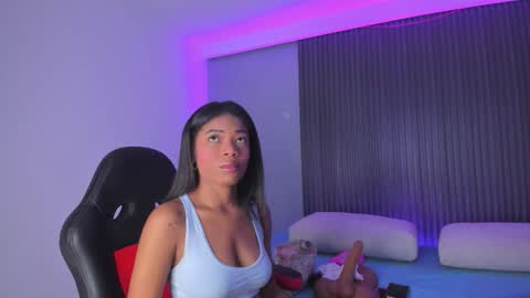 Snapshot of ciara_blake chatting on 11/10/25, 07:46 CIARA online show from 11/10/25, 07:46