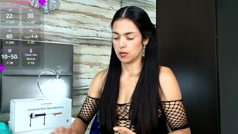 ...   ... online show from 02/08/25, 10:39