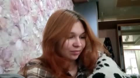 Snapshot of cicelylohry chatting on 10/25/25, 10:12 Hello Eva here   Help me to make 100 thumbs up 333 online show from 10/25/25, 10:12