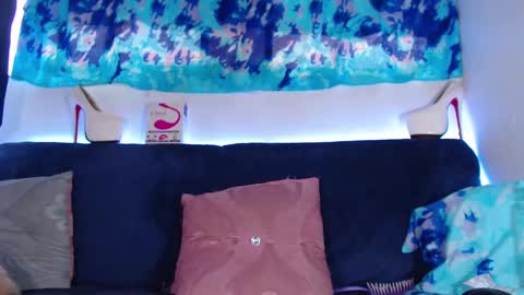 cicimom online show from 02/15/25, 08:43