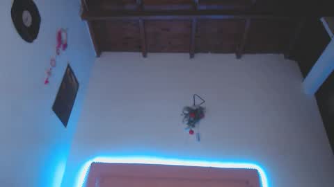 Snapshot of cicimom chatting on 01/15/26, 01:43 cicimom online show from 01/15/26, 01:43